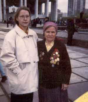 Абатурова Екатерина Алимпиевна  с внучкой